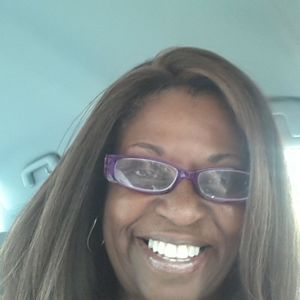 Meet your Posher, Beverly